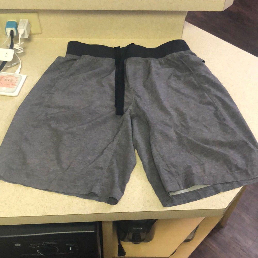 Mens Dark heather gray, Large, Lululemon Core short 9” inseam.